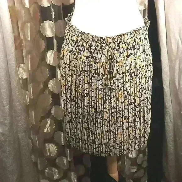 BRAND NEW!!! KARL LAGERFELD SIZE LARGE YELLOW FLORAL SKIRT ADJUSTABLE TIE - Picture 5 of 15